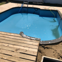 Accessoires indispensables pour l'entretien de votre piscine : produits et outils Vigneux-sur-Seine